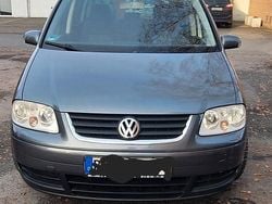 Grau Gebraucht 2006 VW Touran Highline Van / Kleinbus | 1.895 € (Guter Preis)
