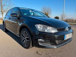 Schwarz Gebraucht 2016 VW Golf VII Allstar Kleinwagen | 9.680 € (Fairer Preis)