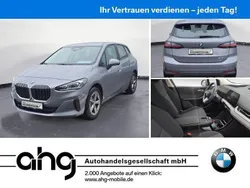 Grau Gebraucht 2024 BMW 216 Active Tourer Van / Kleinbus | 25.520 € (Guter Preis)