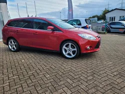 Rot Gebraucht 2012 Ford Focus Kombi | 3.500 € (Superpreis)