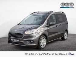 Grau Gebraucht 2022 Ford Tourneo Courier Titanium Van / Kleinbus | 15.990 € (Guter Preis)