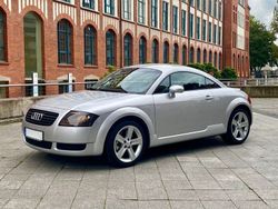 Silber Gebraucht 2000 Audi TT Sport Coupé | 12.900 €