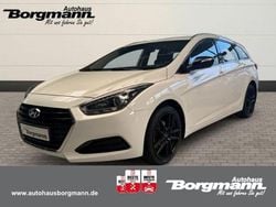 Weiss Gebraucht 2016 Hyundai i40 Classic Kombi | 10.990 € (Fairer Preis)