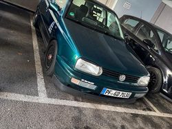 Grün Gebraucht 1996 VW Golf Limousine | 2.500 €