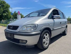 Silver metallic Gebraucht 2001 Opel Zafira Elegance Van / Kleinbus | 1.999 € (Fairer Preis)