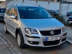 Silber Gebraucht 2007 VW Touran Cross Van / Kleinbus | 4.400 € (Superpreis)