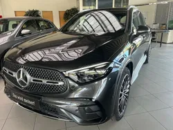 Grau Gebraucht 2024 Mercedes GLC300 AMG line SUV | 69.250 € (Teuer)
