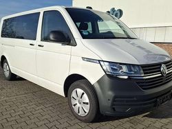 Candyweiß Gebraucht 2021 VW Caravelle Trendline Van / Kleinbus | 21.990 € (Superpreis)