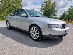 Silber Gebraucht 2001 Audi A4 Comfort Limousine | 2.650 € (Fairer Preis)