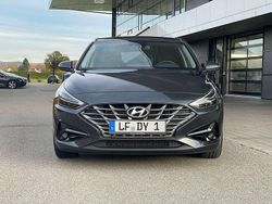 Grau Gebraucht 2020 Hyundai i30 Limousine | 15.290 € (Fairer Preis)