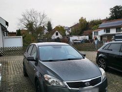 Grau Gebraucht 2012 Kia Ceed Kleinwagen | 4.900 € (Superpreis)