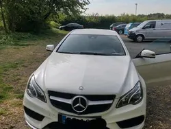 Weiß Gebraucht 2013 Mercedes E250 AMG line Coupé | 16.500 € (Fairer Preis)
