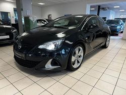 Schwarz Gebraucht 2013 Opel Astra OPC Limousine | 17.490 €