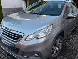 Grau Gebraucht 2016 Peugeot 2008 Style SUV | 8.499 € (Guter Preis)