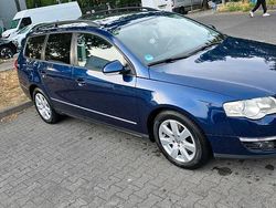 Blau Gebraucht 2008 VW Passat Comfortline Kombi | 4.200 € (Fairer Preis)