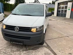 Weiß Gebraucht 2012 VW Shuttle Van / Kleinbus | 6.900 €