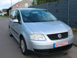 Silber Gebraucht 2004 VW Touran Trendline Van / Kleinbus | 2.390 € (Guter Preis)