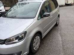 Silber Gebraucht 2013 VW Touran Comfortline Van / Kleinbus | 6.500 € (Guter Preis)