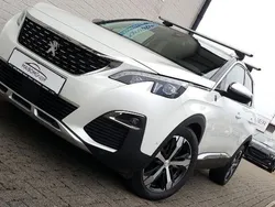 Weiß Gebraucht 2018 Peugeot 3008 Crossway SUV | 17.490 € (Etwas zu teuer)