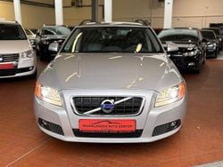 Silber Gebraucht 2013 Volvo V70 Pro Kombi | 16.999 €