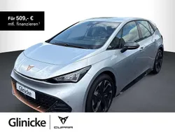 Silber Neu 2025 Cupra Born Kleinwagen | 38.178 € (Guter Preis)