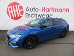 Raceblau (metallic) Gebraucht 2022 Skoda Octavia RS Kombi | 20.779 € (Guter Preis)