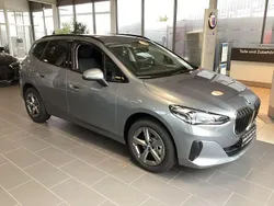 Skyscraper grau metallic Neu 2025 BMW 220 Active Tourer Efficient Dynamics Van / Kleinbus | 39.329 € (Superpreis)