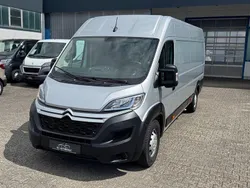 Silber Gebraucht 2022 Citroën Jumper Van / Kleinbus | 22.990 € (Fairer Preis)