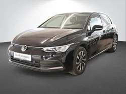 Schwarz Gebraucht 2022 VW Golf VIII Active Limousine | 19.990 € (Fairer Preis)