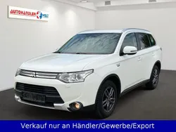 Weiß Gebraucht 2015 Mitsubishi Outlander P-HEV SUV | 13.199 € (Fairer Preis)