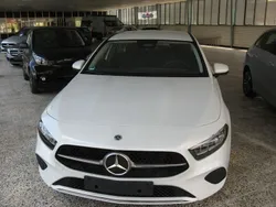 Weiß Gebraucht 2024 Mercedes A180 Advanced Limousine | 26.999 € (Guter Preis)