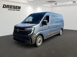Grau Gebraucht 2024 Renault Master Van | 40.290 € (Teuer)