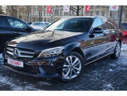 Obsidianschwarz metallic (metallic) Gebraucht 2020 Mercedes C180 Avantgarde Kombi | 26.990 € (Etwas zu teuer)