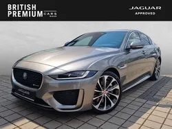 Silber Gebraucht 2023 Jaguar XE R-Dynamic Limousine | 39.890 €