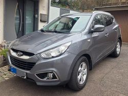 Grau Gebraucht 2012 Hyundai ix35 Classic SUV | 5.900 € (Guter Preis)