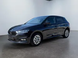 Schwarz magic Neu 2025 Skoda Fabia Drive Limousine | 21.476 € (Fairer Preis)