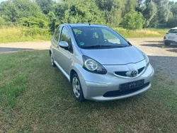 Grau Gebraucht 2006 Toyota Aygo Kleinwagen | 1.290 € (Guter Preis)