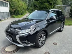 Pantherschwarz Gebraucht 2016 Mitsubishi Outlander Top SUV | 15.900 € (Fairer Preis)