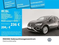 Deep black perleffekt Gebraucht 2024 VW T-Roc Style SUV | 28.413 € (Guter Preis)