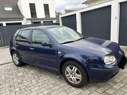 Blau Gebraucht 2001 VW Golf IV Edition Limousine | 1.350 € (Guter Preis)