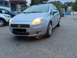 Silber Gebraucht 2007 Fiat Punto Emotion Limousine | 4.000 € (Teuer)
