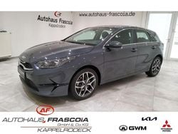 Grau Gebraucht 2024 Kia Ceed Spirit Limousine | 23.600 € (Guter Preis)