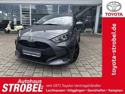 Marlingrau metallic Gebraucht 2023 Toyota Yaris Basis Limousine | 16.490 € (Fairer Preis)