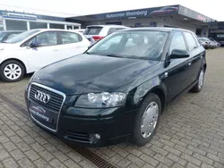 Tiefgrün perleffekt Gebraucht 2005 Audi A3 Sportback Attraction Limousine | 5.000 € (Etwas zu teuer)