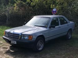 Grau Gebraucht 1986 Mercedes 190 Limousine | 9.600 €