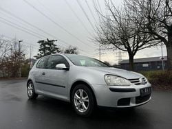 Silber Gebraucht 2005 VW Golf Limousine | 1.990 € (Guter Preis)