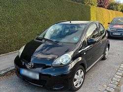 Schwarz Gebraucht 2008 Toyota Aygo Kleinwagen | 2.500 € (Fairer Preis)