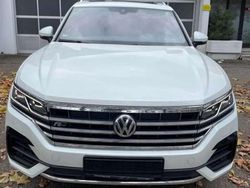 Oryxweiß perlmutteffekt Gebraucht 2018 VW Touareg R-line SUV | 45.900 €