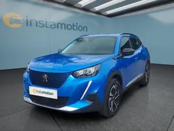 Weiß Gebraucht 2022 Peugeot e-2008 SUV | 20.599 € (Fairer Preis)