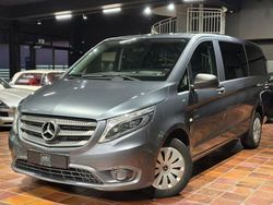 Grau Gebraucht 2018 Mercedes Vito Kombi | 20.950 €